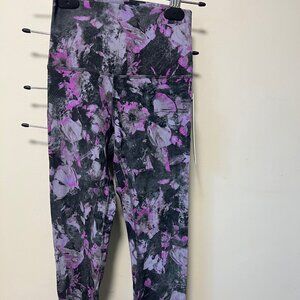 Lululemon, Size 2 Align High Rise Pant 25"